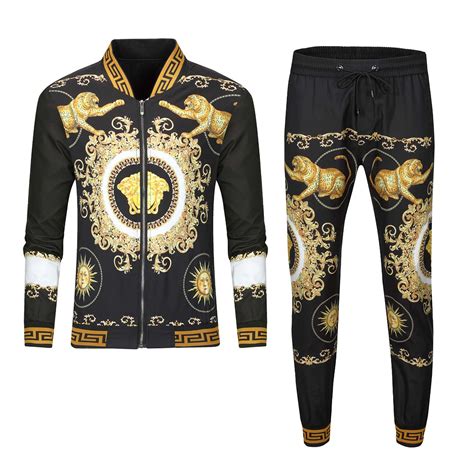 chandal versace